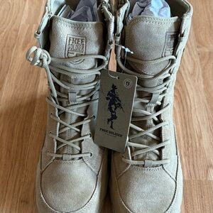 Men's Tan Tactical Boots